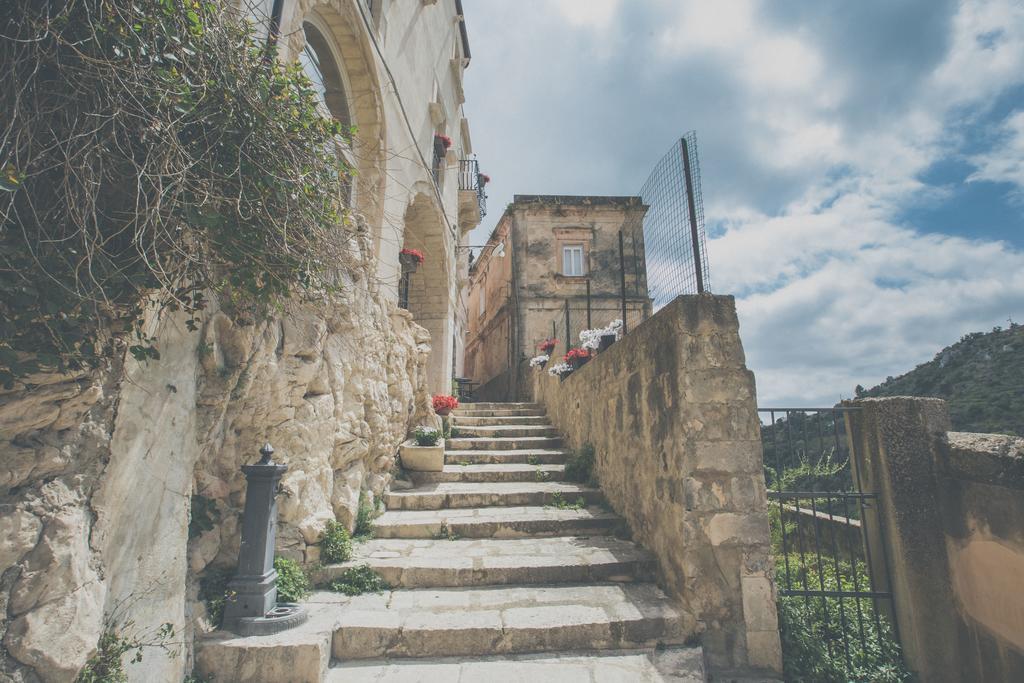 Sabbinirica Hotel Ragusa Exterior photo
