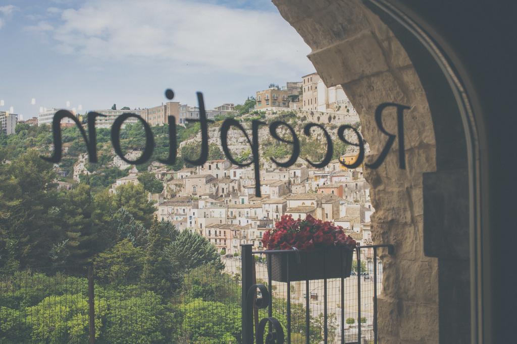 Sabbinirica Hotel Ragusa Exterior photo